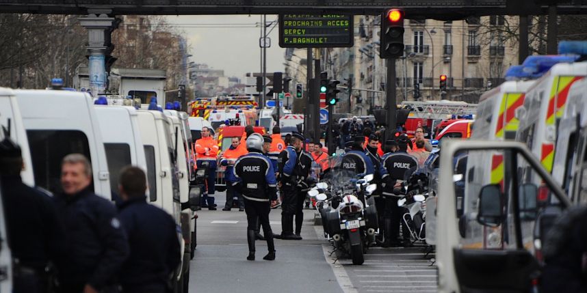 You are currently viewing Double prise d’otages : soyez vigilant face à l’info en continu